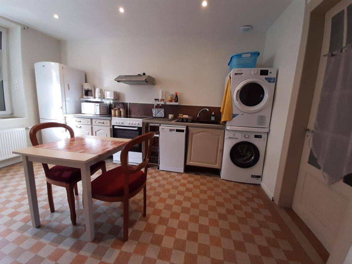 Le Plain Pied Sur Place Le Mele-sur-Sarthe Экстерьер фото